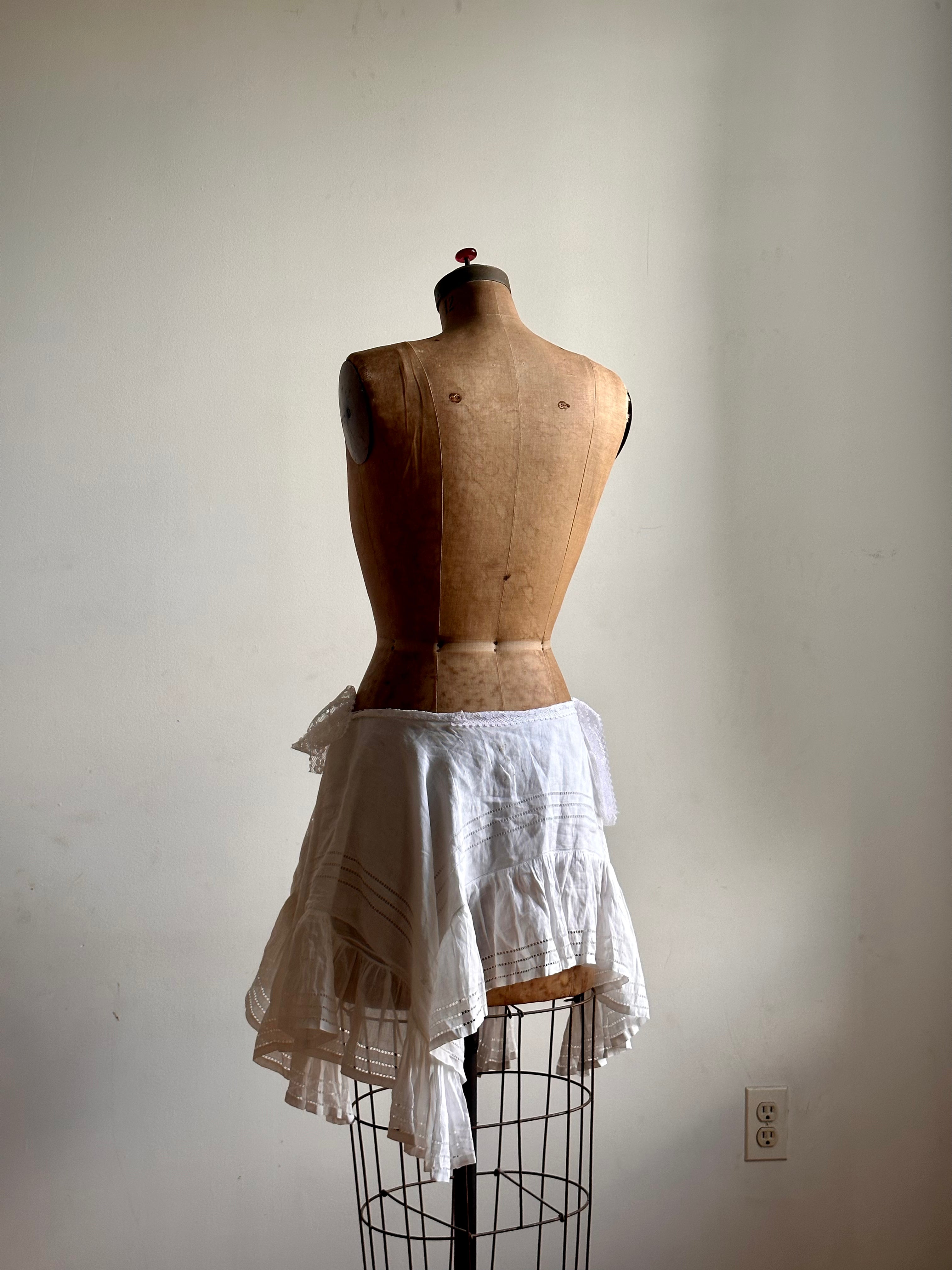 Via Skirt