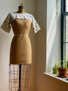 Bessie Sleeve