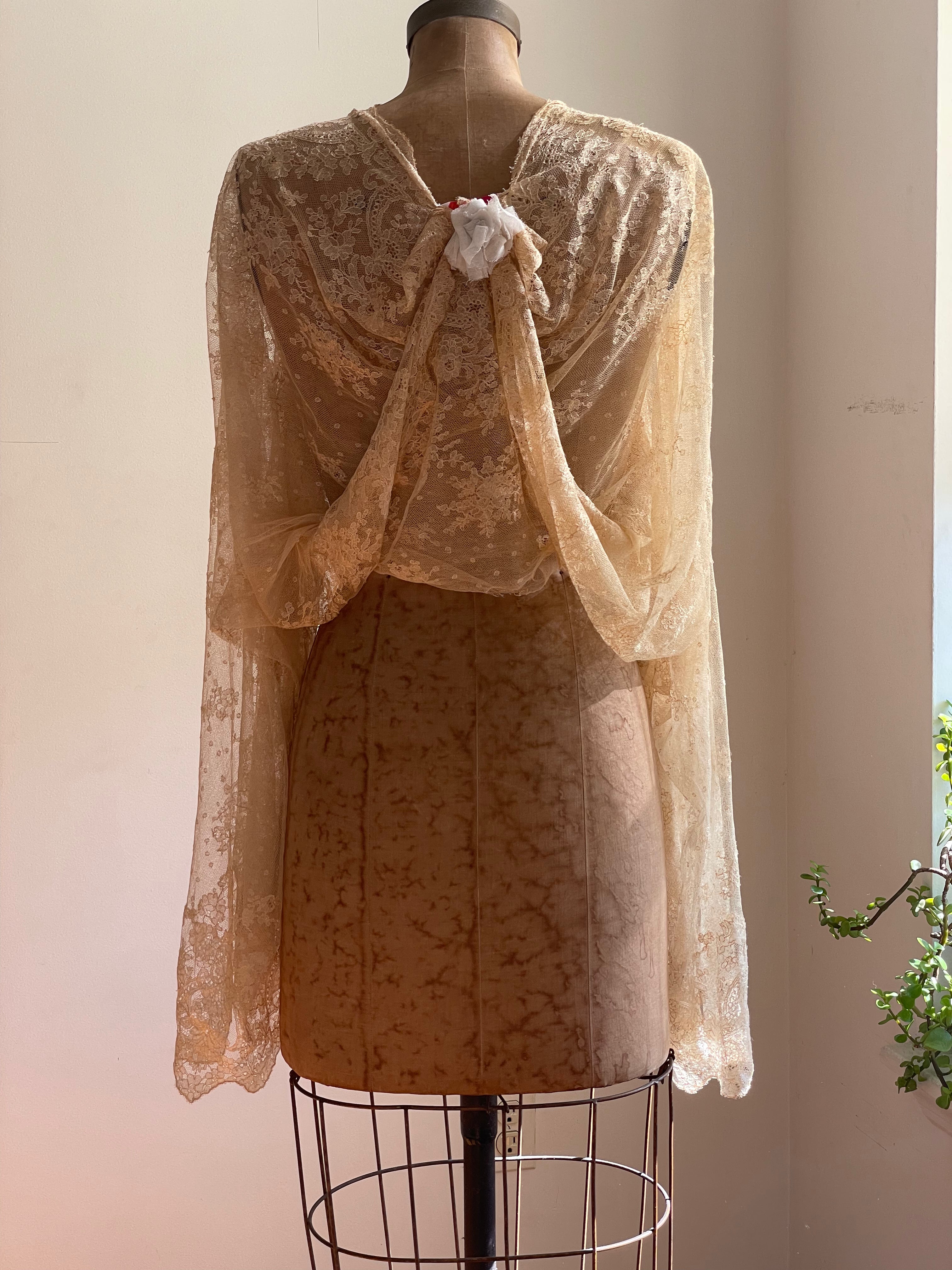 Victrola Shrug
